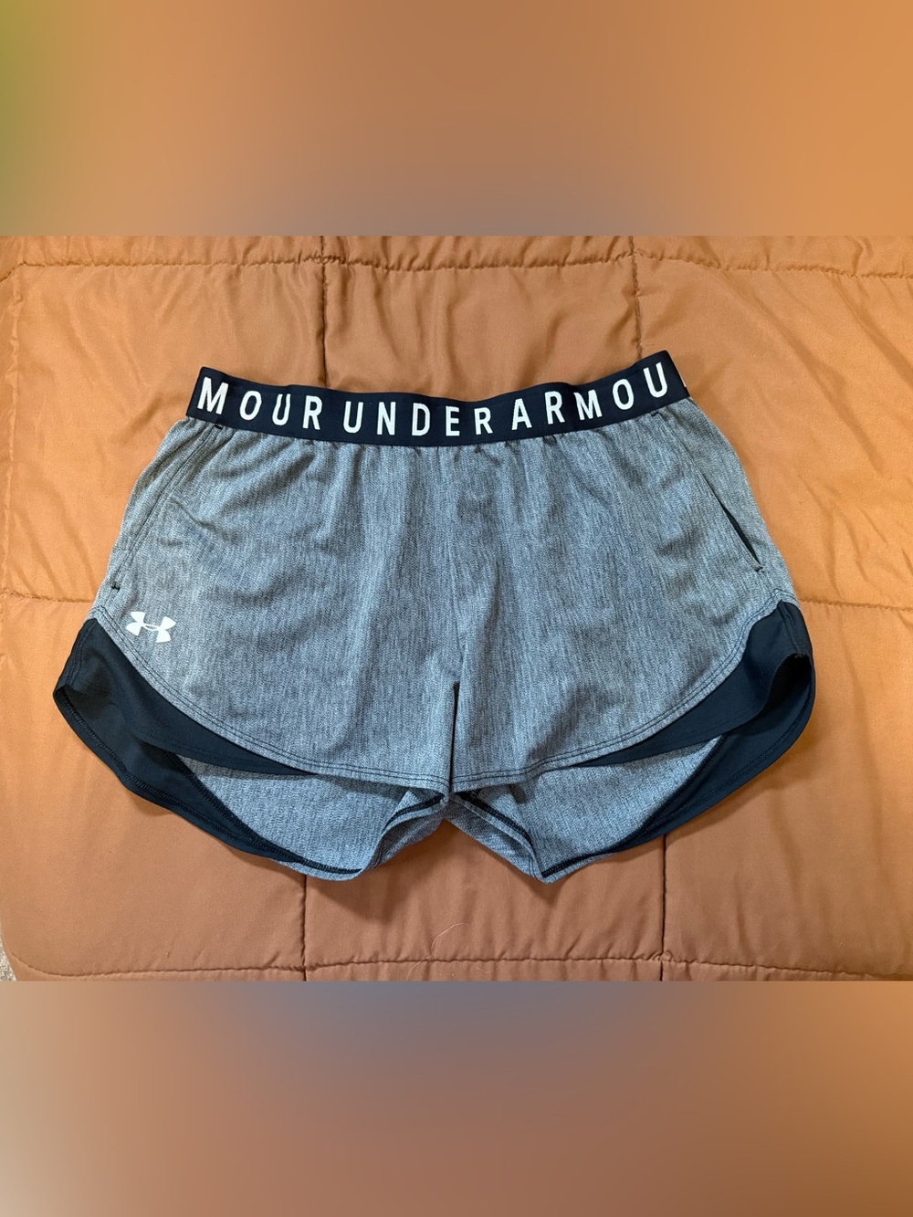 Under Armour black & grey shorts Size Large #athletic #gym